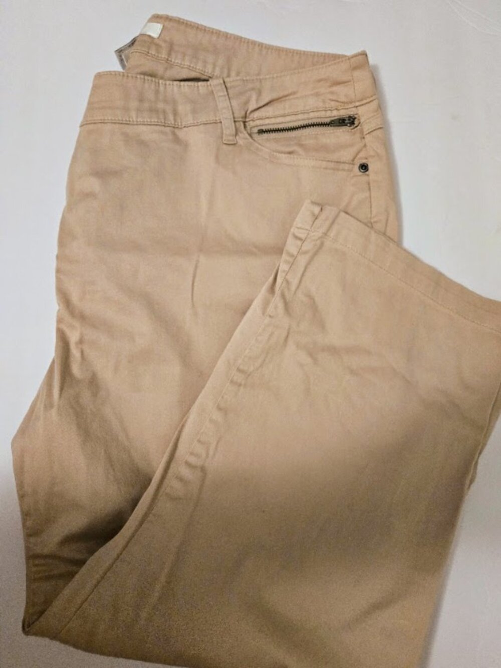Chico's tan beige capris Size 3/XL